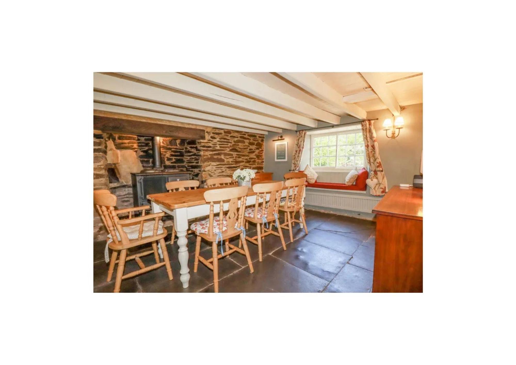 Meadowside Cottage, Characterful Grade 2 Listed Cottage Near To Wadebridge And Padstow Zewnętrze zdjęcie